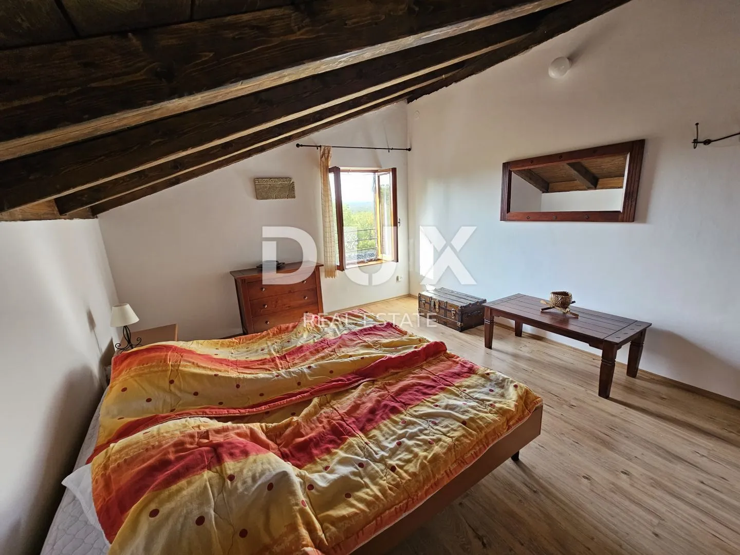 otok krk, vrbnik (okolica) - samostojeća kuća na osami sa dva apartmana - slika 12