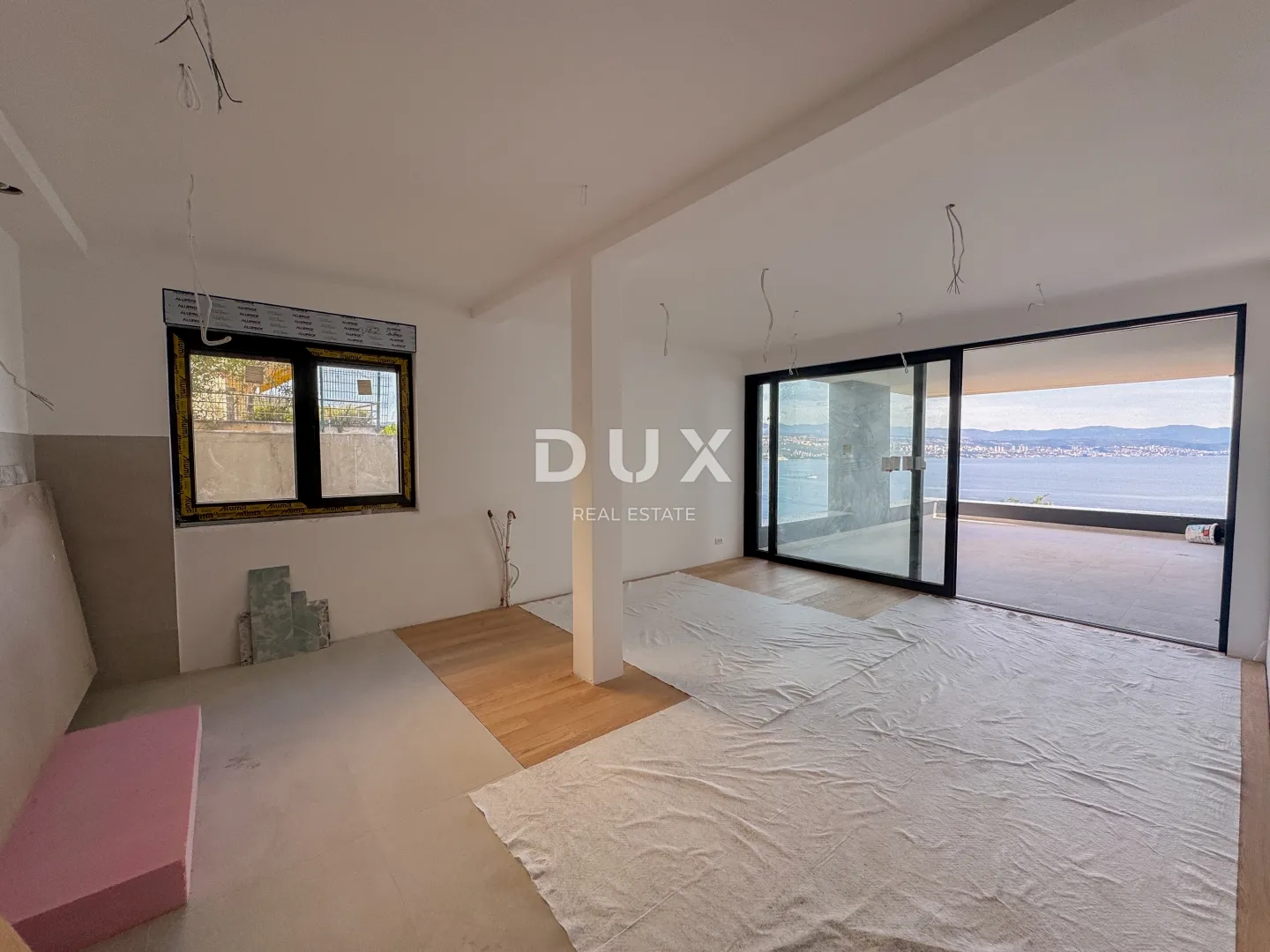 opatija, centar - stan s panoramskim pogledom na more, garažom i jacuzzijem iznad centra opatije - slika 9