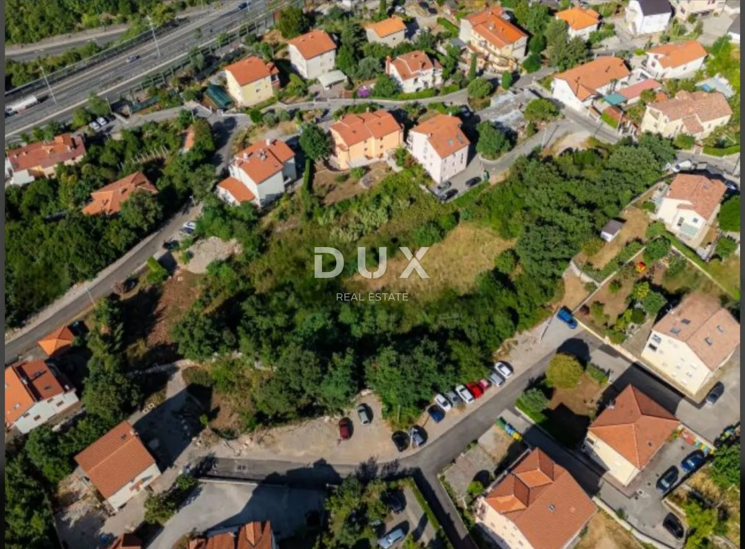 RIJEKA, ZAMET- građevinsko zemljište 3000m2 s pogledom na more s idejnim projektom za stambenu zgradu-stanove