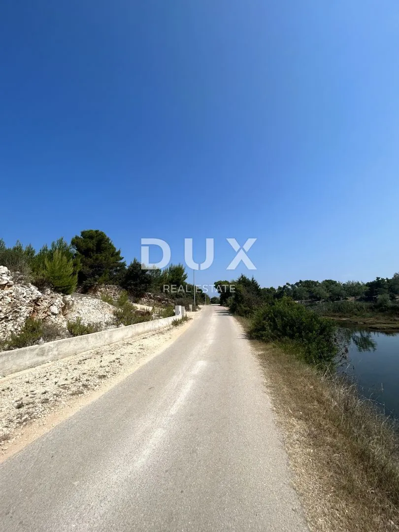 ZADAR, ZATON - Građevinsko zemljište, prvi red do mora - Zaton, Nin