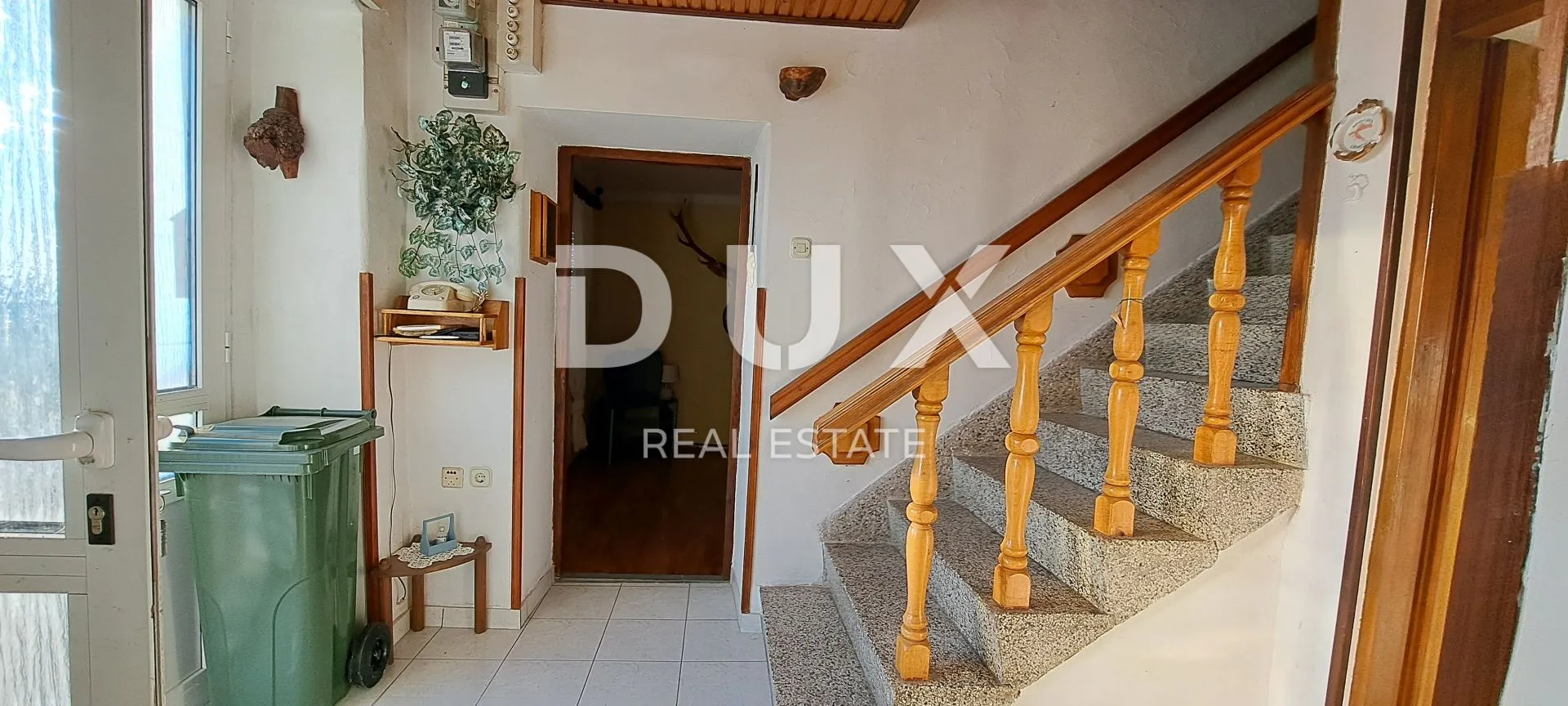 crikvenica, grižane - samostojeća kuća sa garažom - slika 9