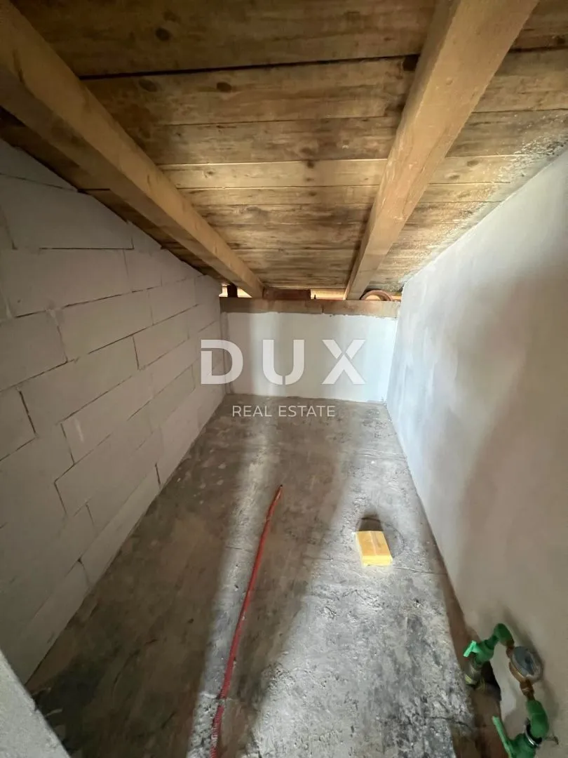 kostrena- dvojna kuća, 5 apartmana, pogled!!! - slika 11