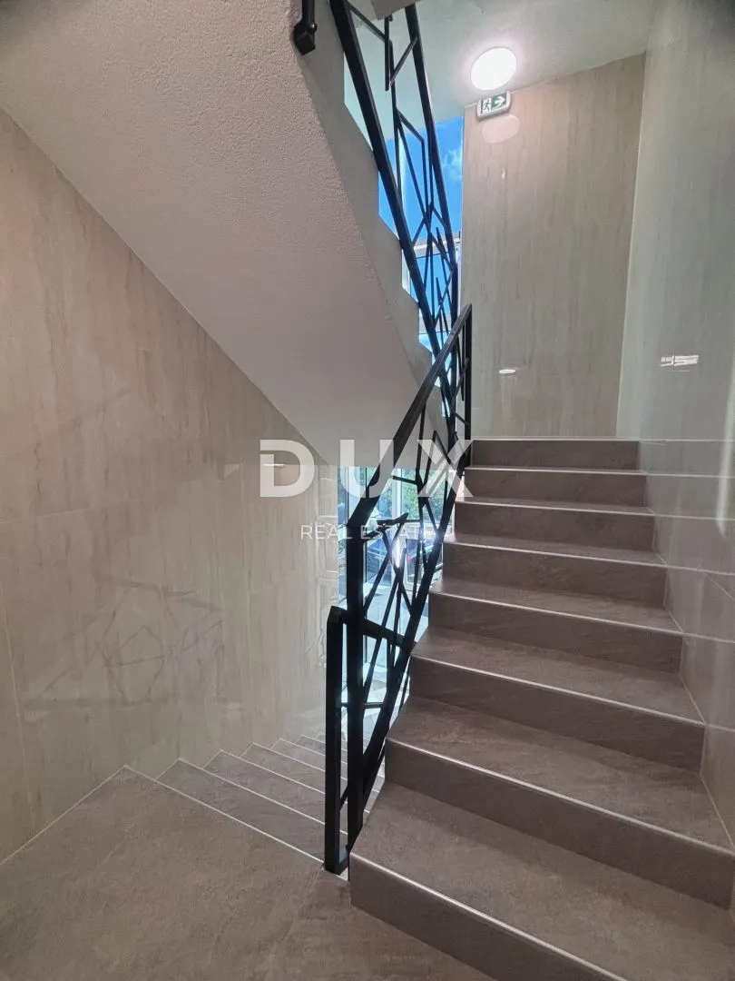 zadar, plovanija - predivan penthouse u novogradnji - slika 17