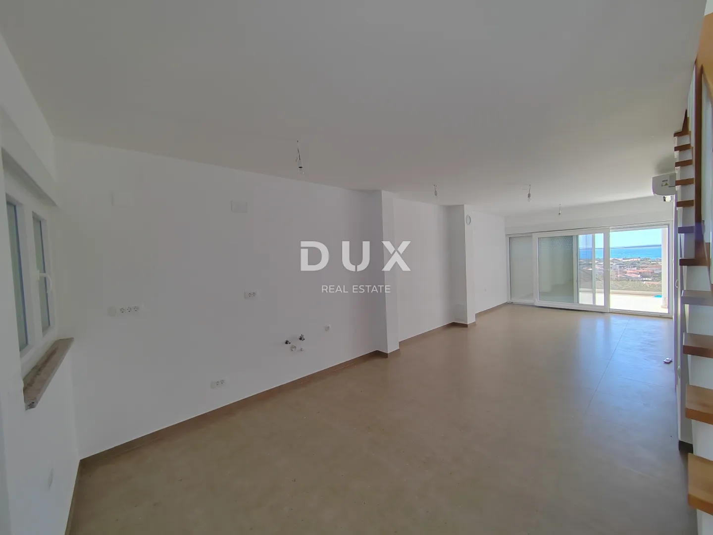 otok pag, šimuni - dvoetažni apartman, pogled - slika 2