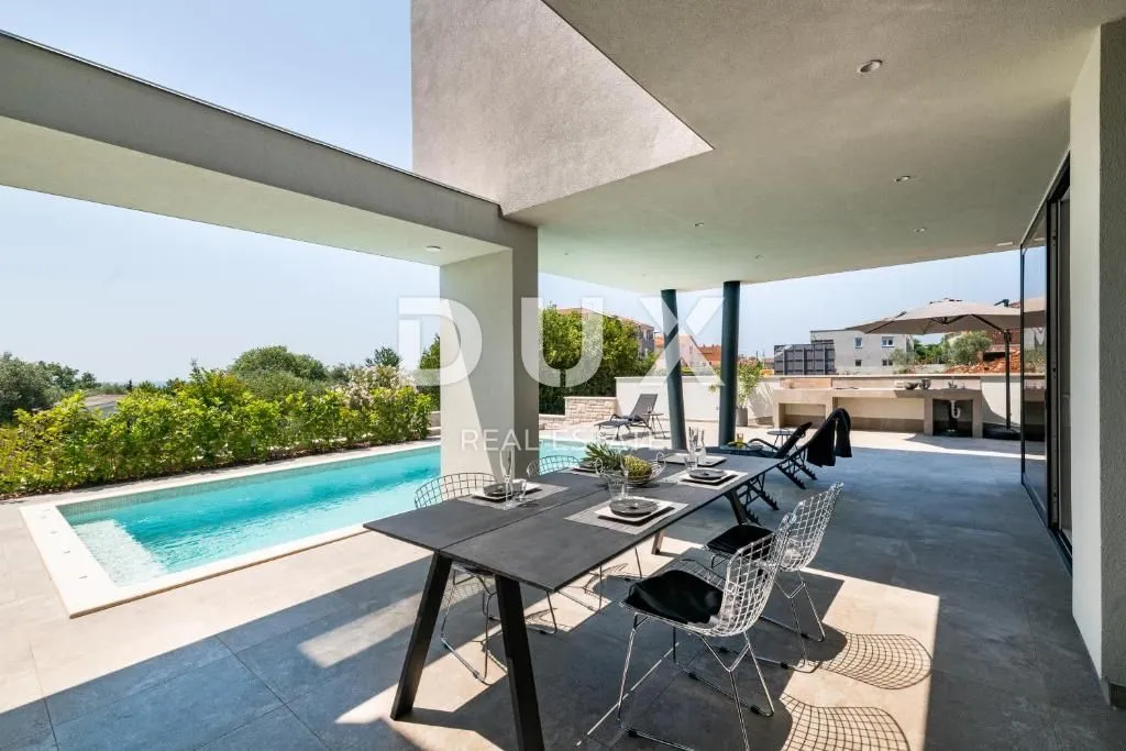 istra, umag - moderna vila s pogledom na more - slika 2