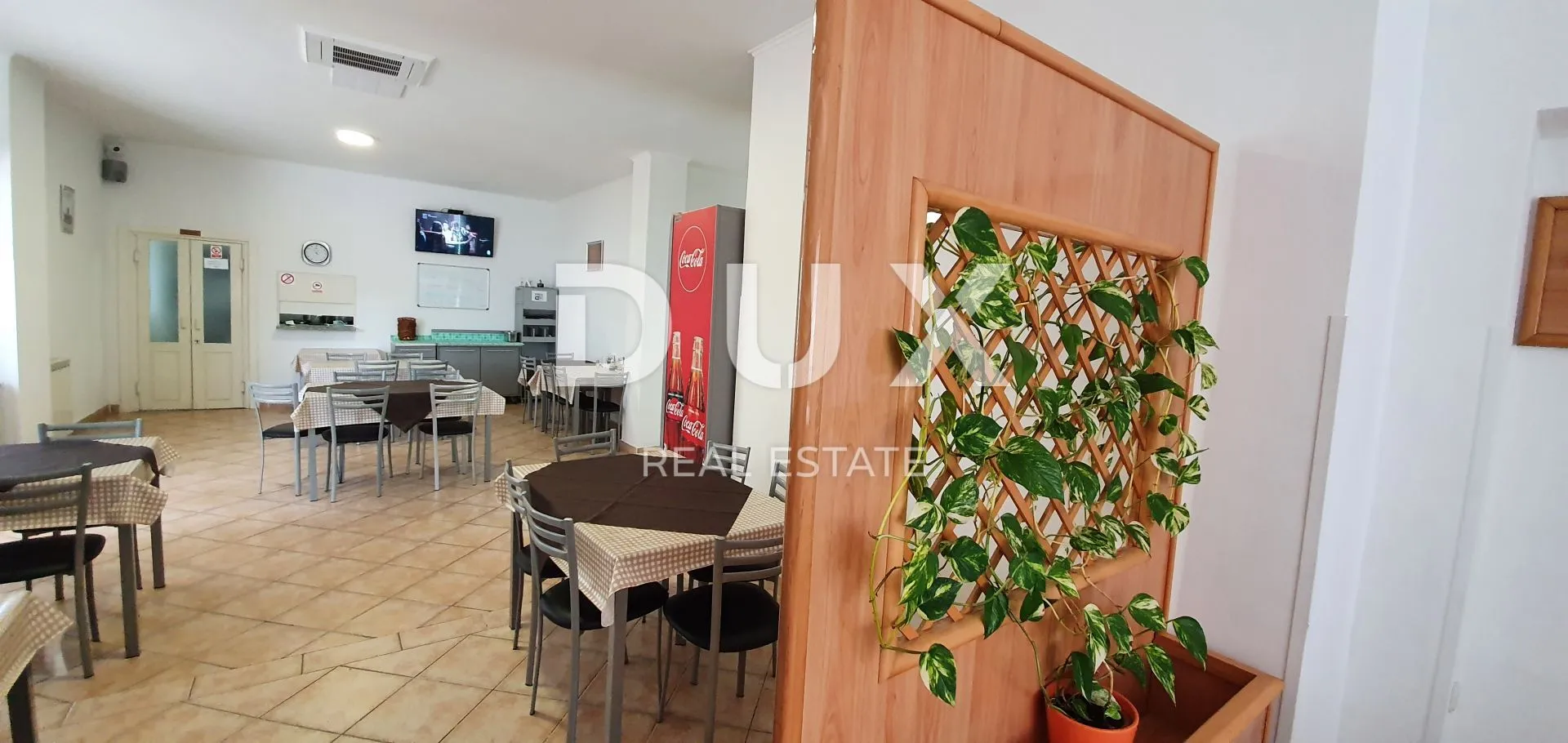 istra, kršan - poslovni prostor - restoran s uhodanim poslom 300,75m2 - slika 4
