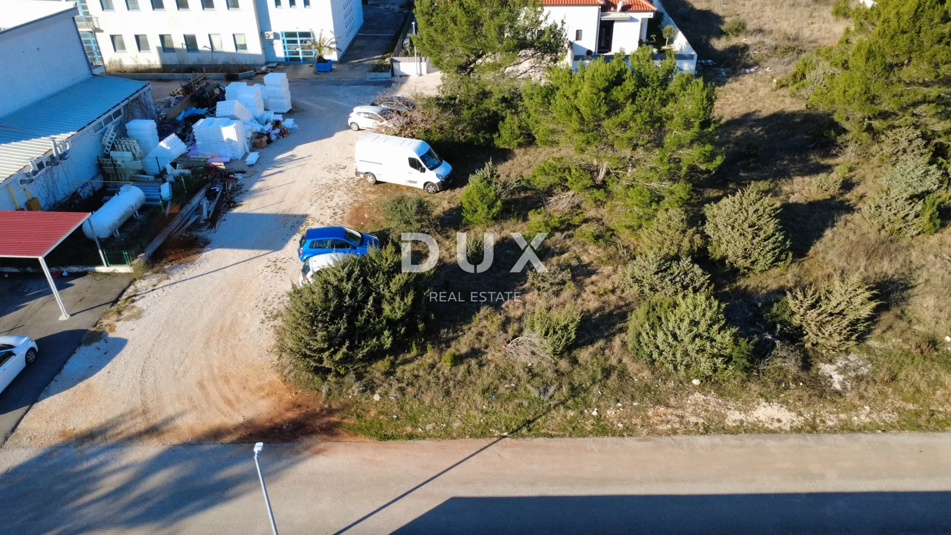 zadar, zaton - građevinsko zemljište 522 m2 pravilnog oblika - slika 2
