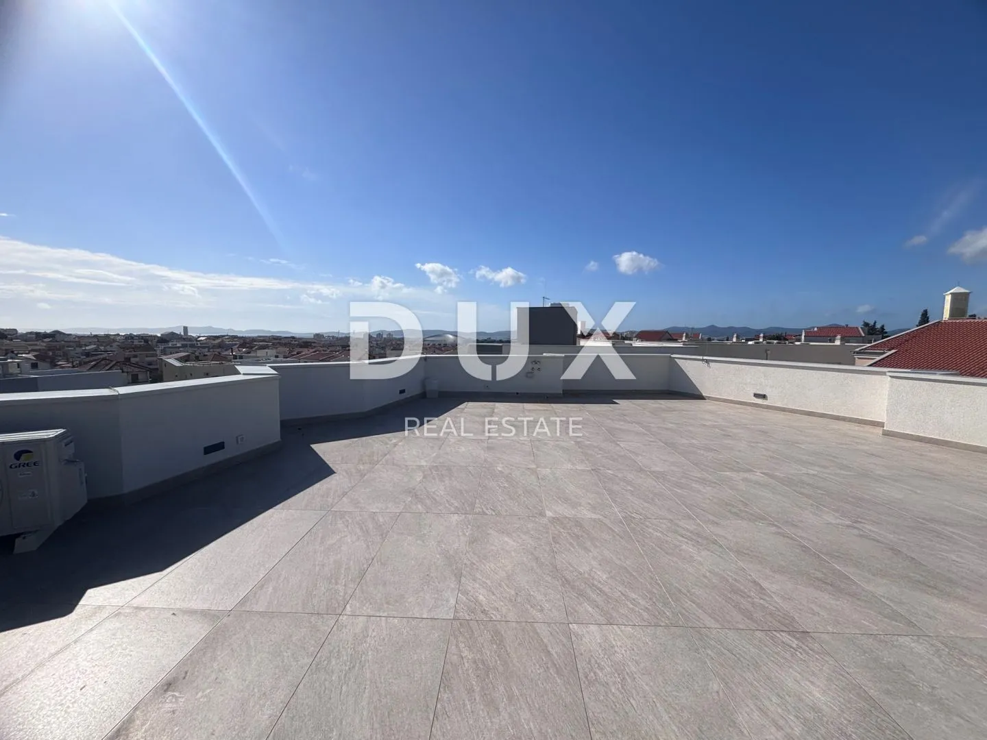 zadar, plovanija - predivan penthouse u novogradnji - slika 19