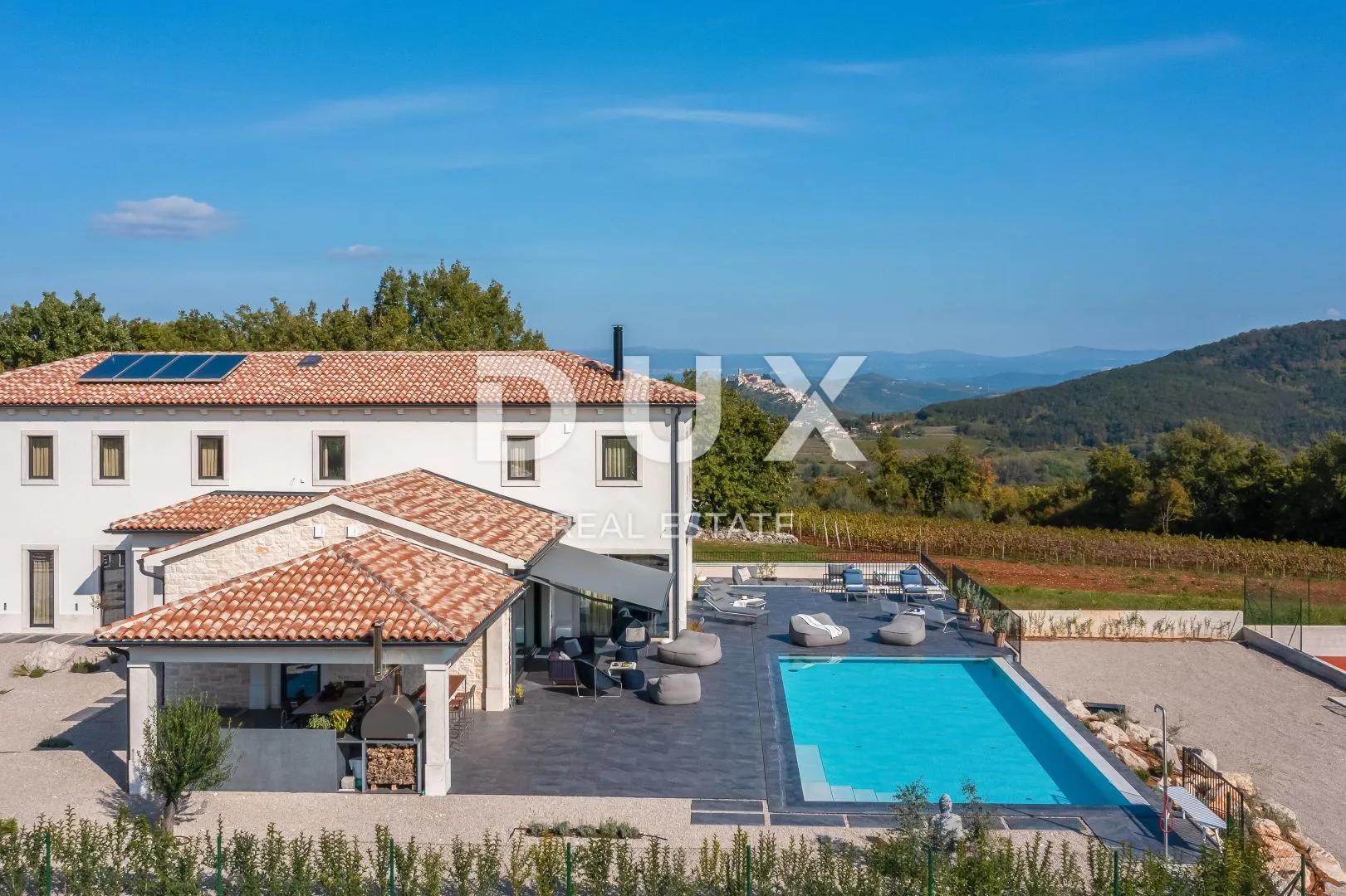 istra, motovun - luksuzna vila s pogledom na prirodu! - slika 27