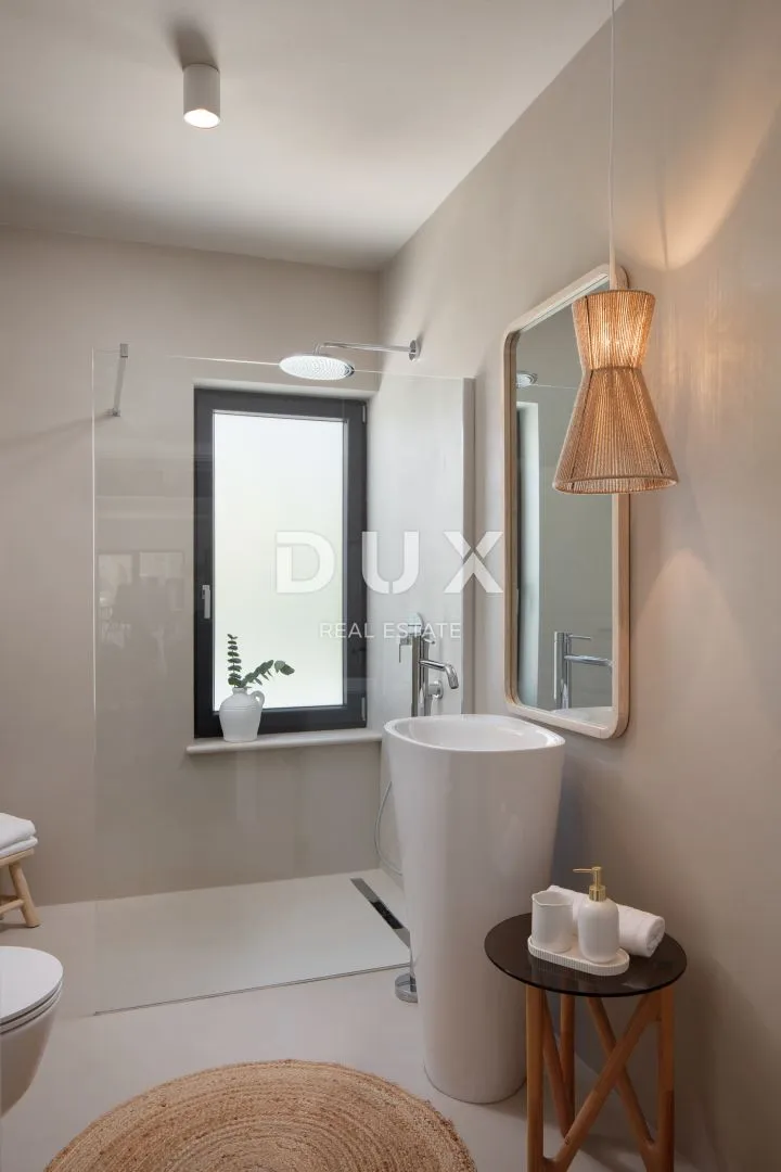 istra, tinjan - vrhunski opremljena vila s pet spavaćih soba i wellnessom - slika 12