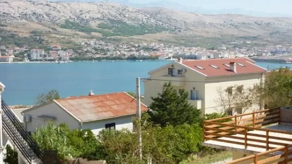 otok pag, grad pag- dvojna kuća 247 m2 za turizam - slika 4