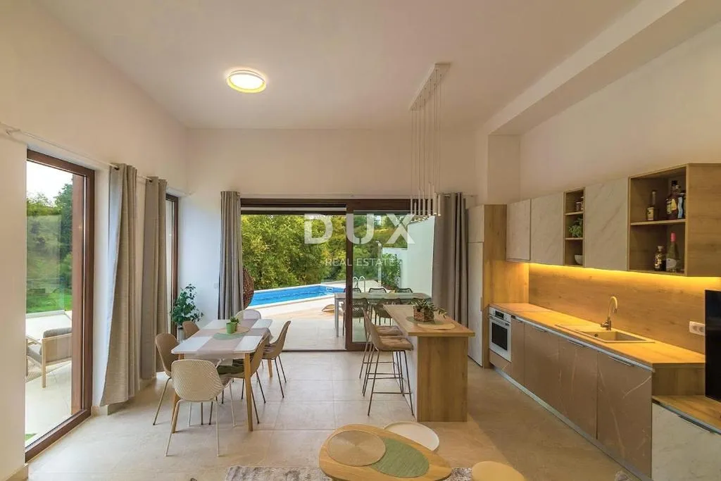 istra, svetvinčenat - moderno uređena vila s bazenom - slika 17