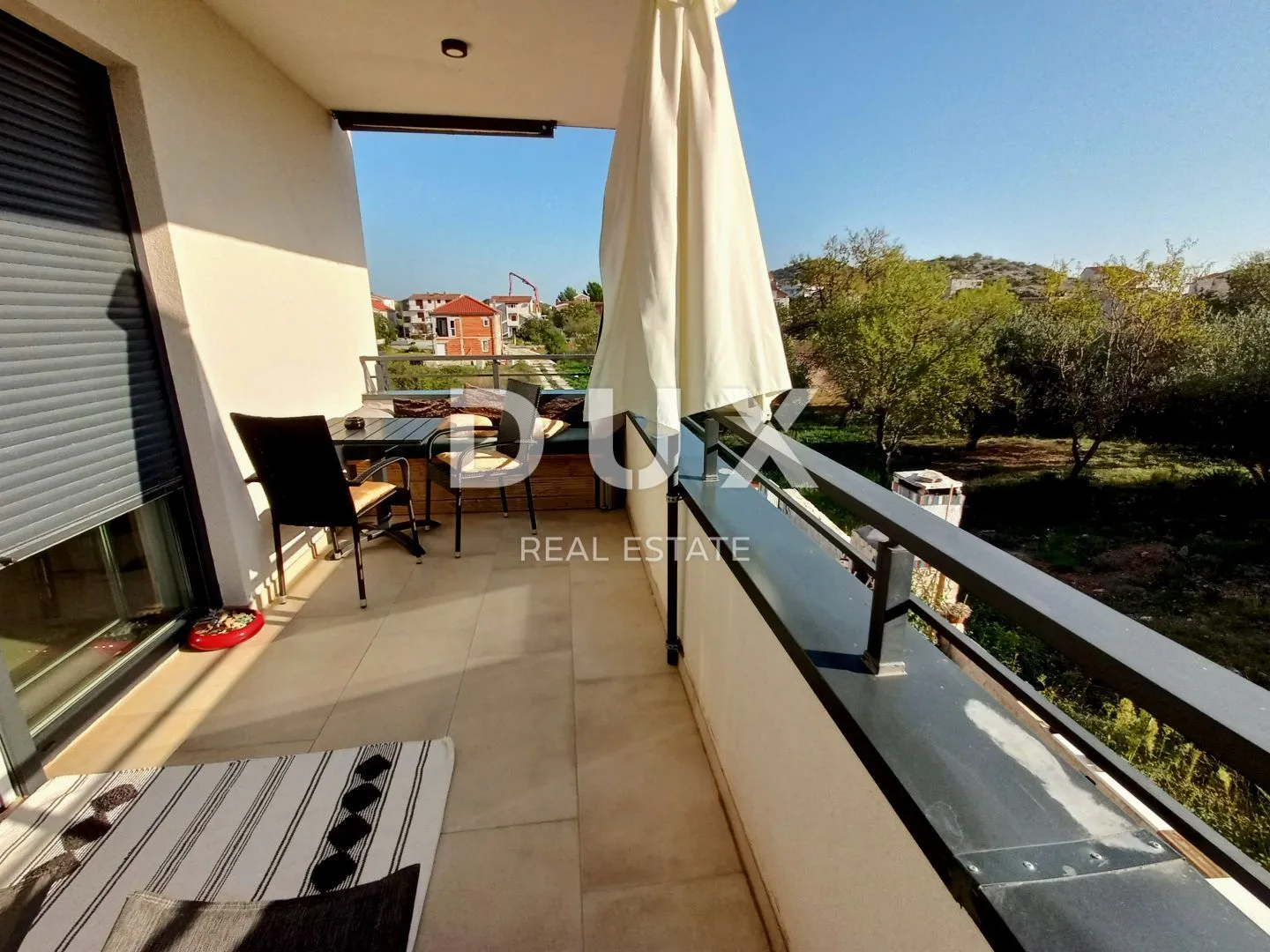 zadar, drage - prekrasna apartmanska vila s bazenom - slika 12