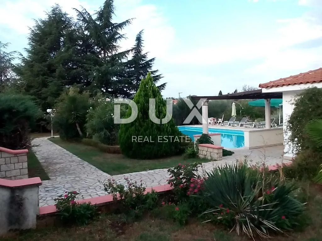 istra,poreč - hotel sa bazenom i prostranom okućnicom! - slika 18