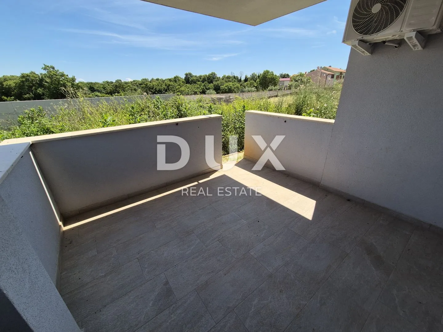 istra, pula- stan u prizemlju + vrt od 205 m2! - slika 20
