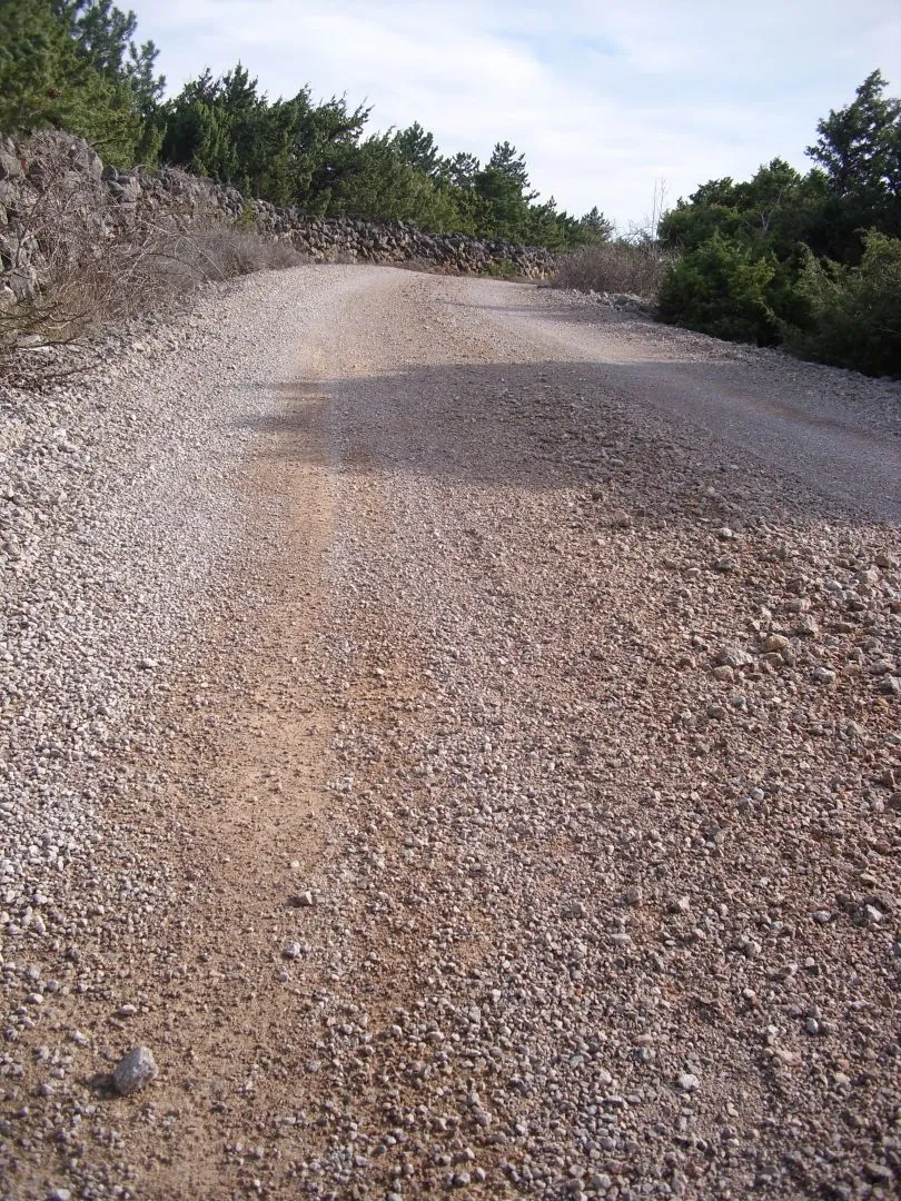 otok krk, punat - maslinik na 3620 m2 - slika 10