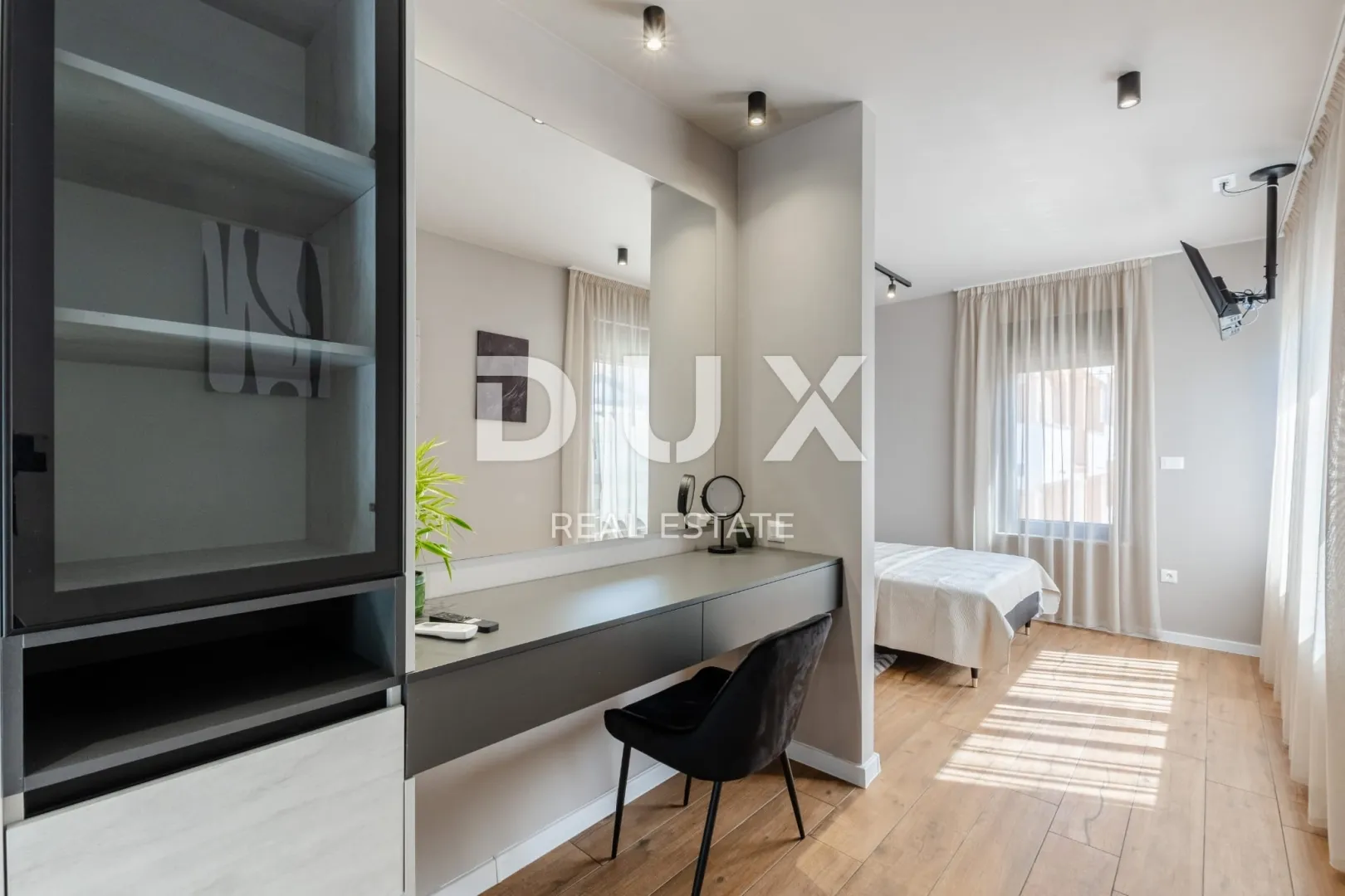 zadar, vrsi - luksuzna vila s pogledom na more - slika 27