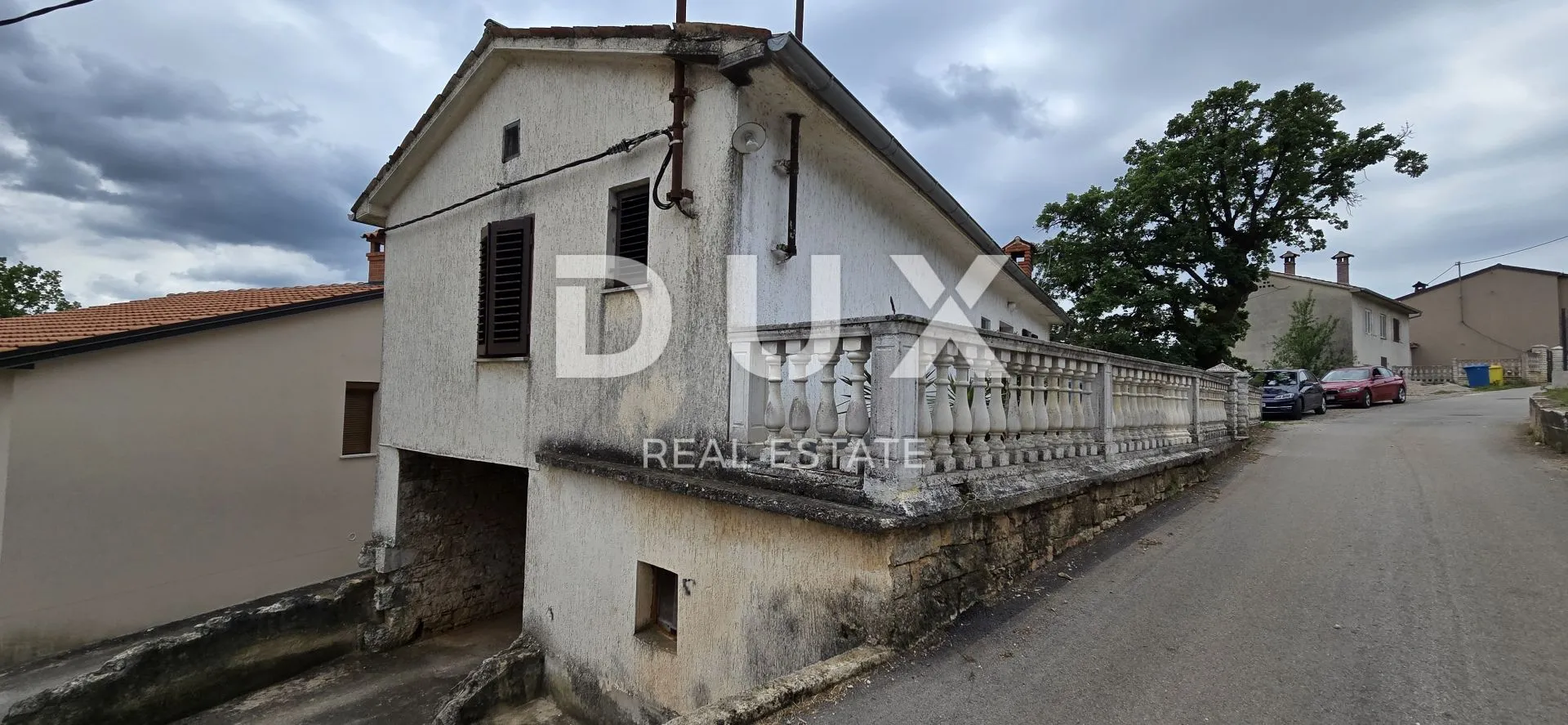 istra, pazin, okolica - samostojeća kuća s puno potencijala - slika 25