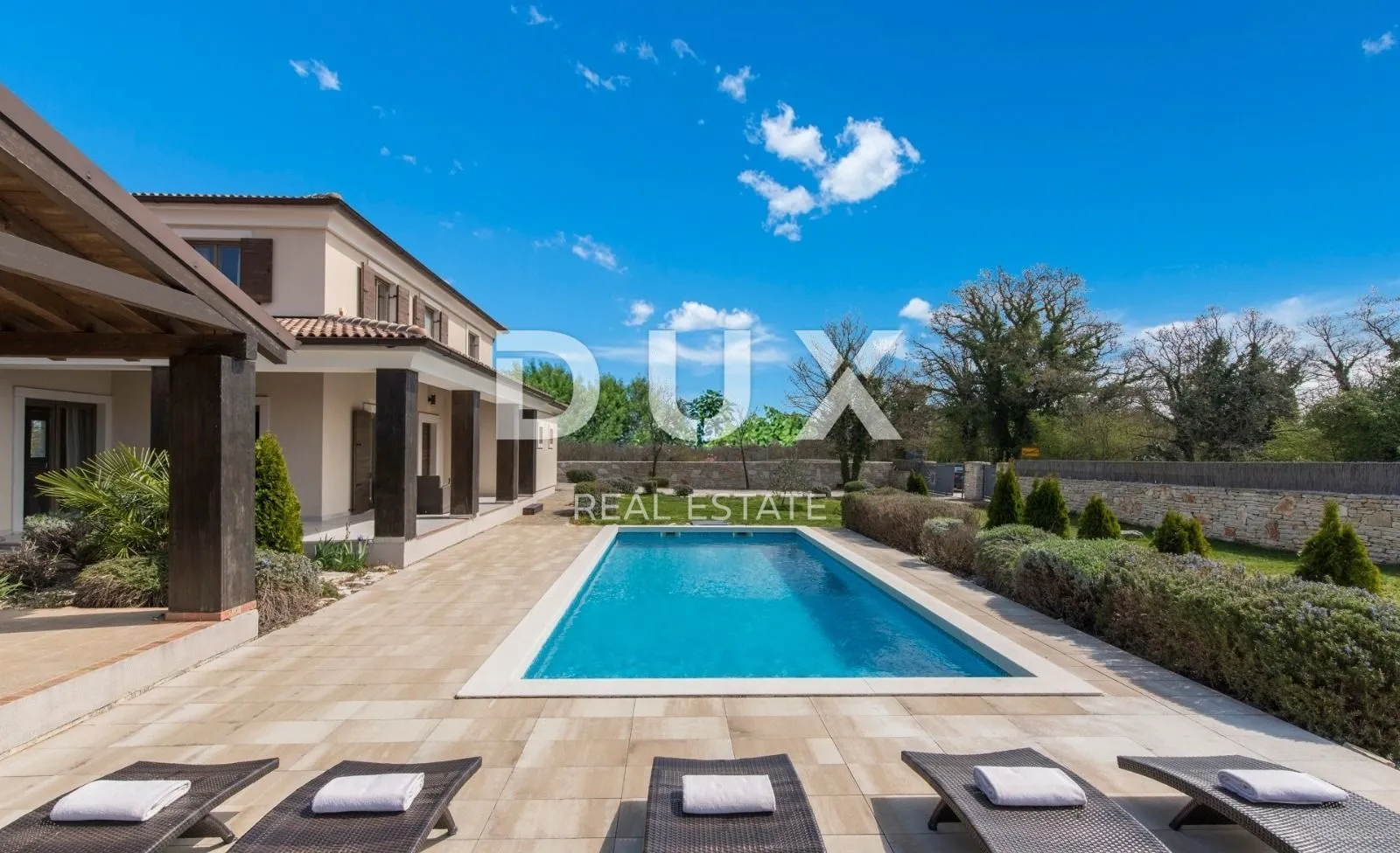 istra, juršići - prekrasan resort sa šest vila - slika 20