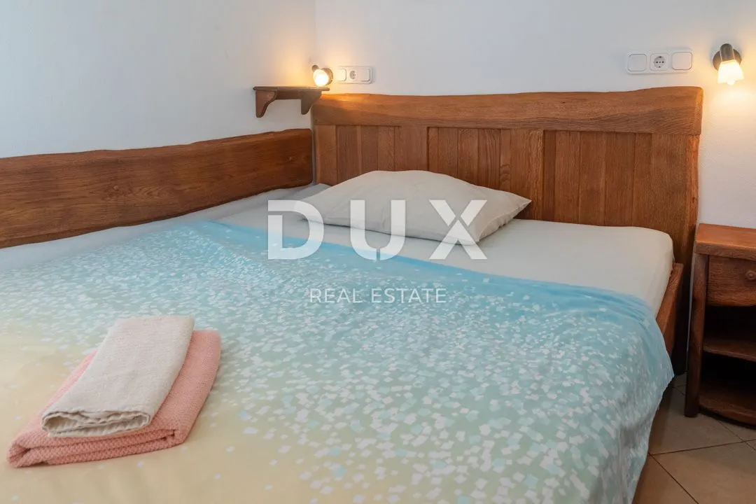 istra, rovinj - 2ss+db stan smješten prvi red do mora s privatnom plažom - slika 12