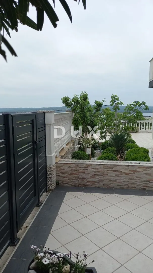 crikvenica - kuća s bazenom i lijepim pogledom na more - slika 4
