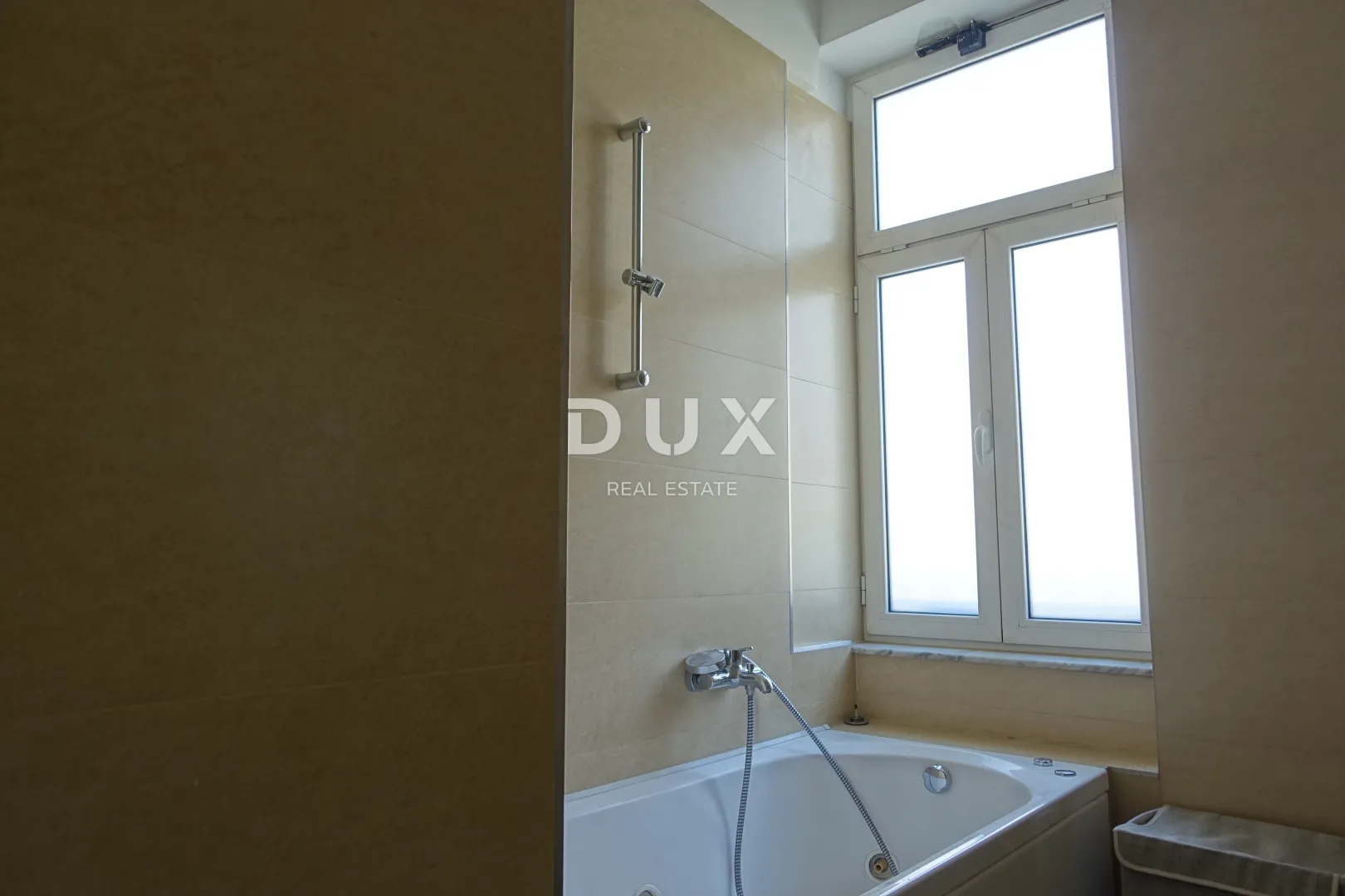 opatija, opatija - stan 130 m2 u austrougarskoj vili s parkingom 60 m2 - slika 14