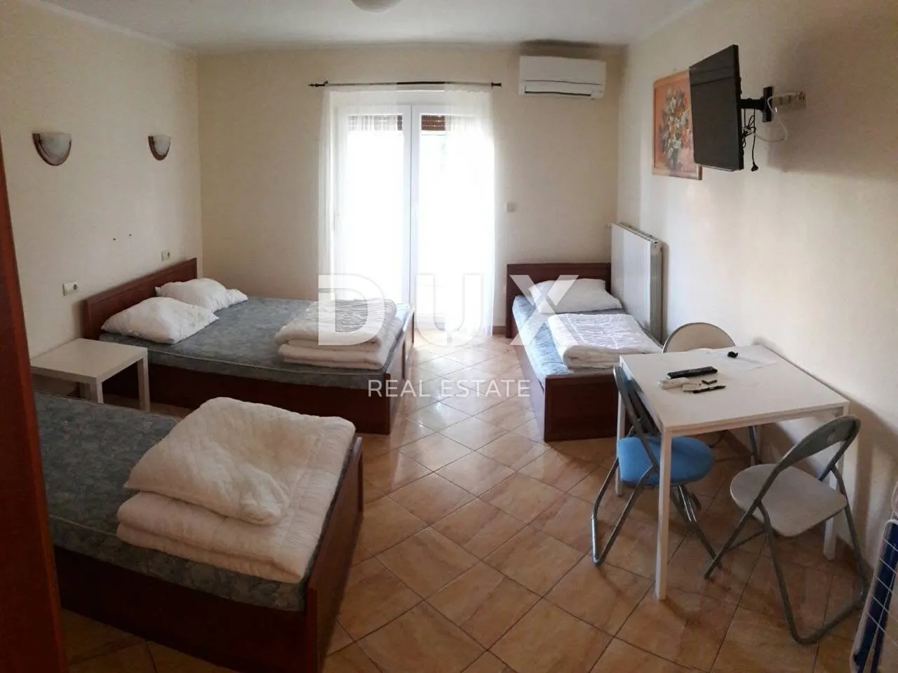 istra - medulin, kuća s više apartmana i bazenom 300 m od mora - slika 11