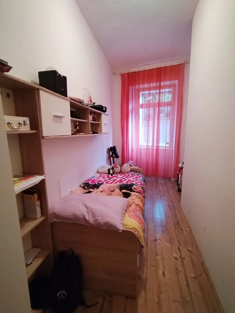 istra, pula - prostrani stan u centru grada! - slika 6