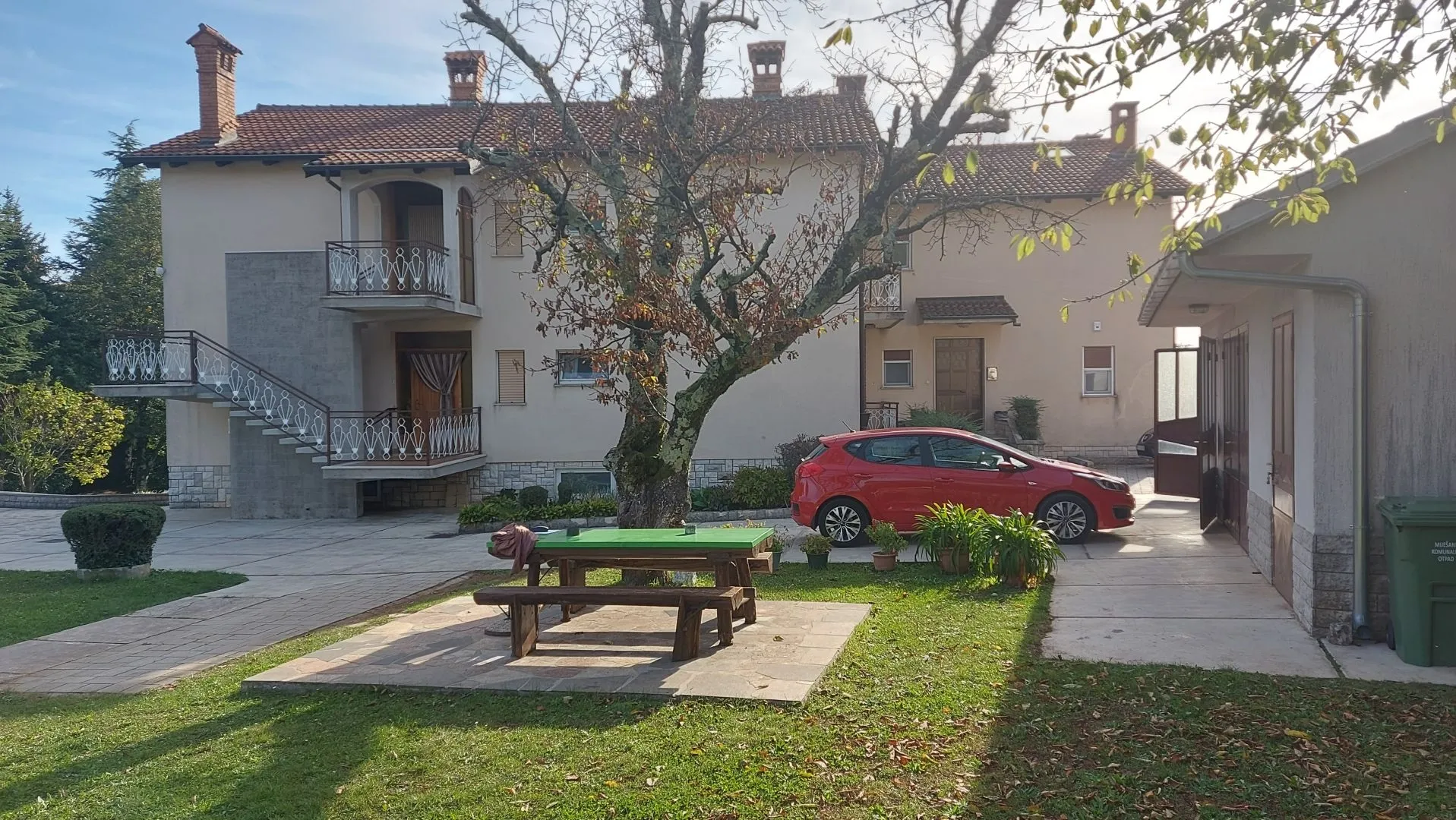 viškovo- veliko gospodarsko imanje, tri stambene jedinice, poslovni prostor, gospodarske zgrade, vinski podrum, velika okućnica - slika 77