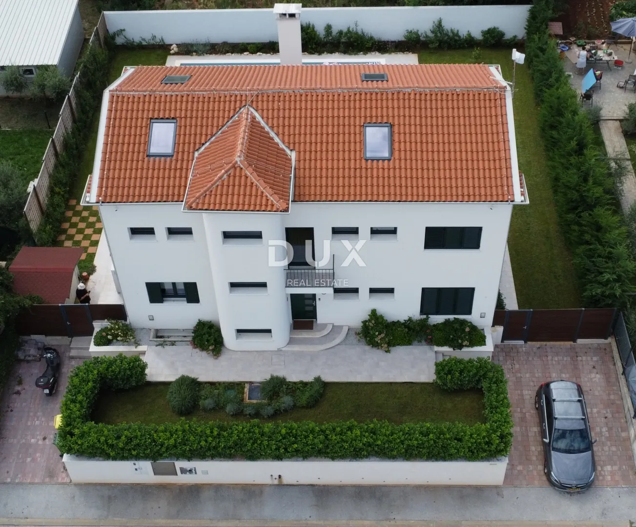 istra, umag – luksuzna vila, bazen, pogled na more - slika 53