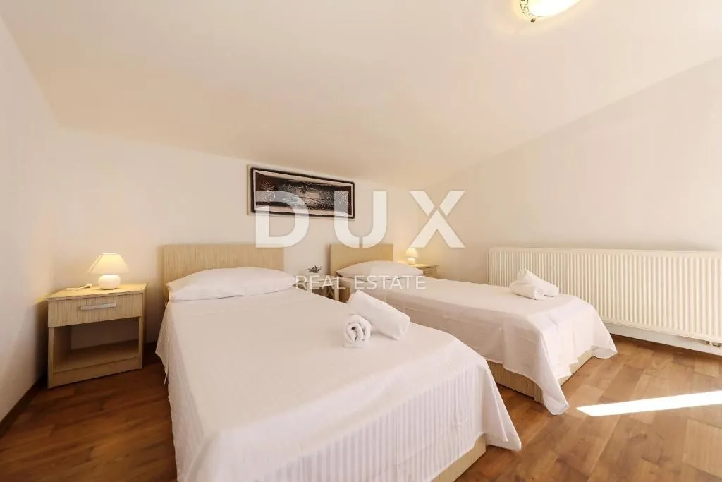 zadar, privlaka - luksuzna vila s bazenom - slika 11