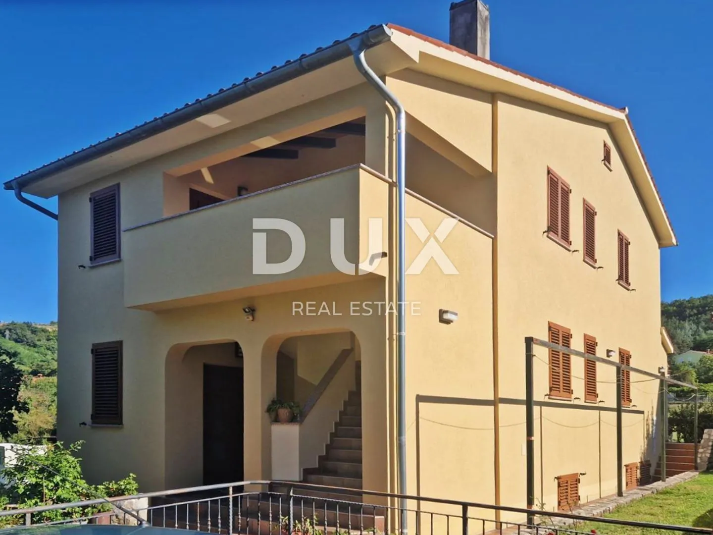 istra, labin - apartmanska kuća u predgrađu - slika 4
