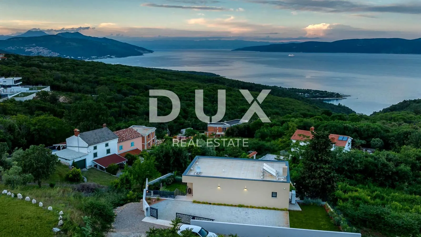 ISTRA, RABAC - Novogradnja s panoramskim pogledom na more - Rabac, Labin