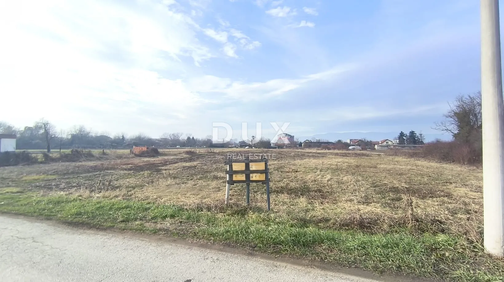 zagreb, borovje poljoprivredno zemljište uz samu cestu! - slika 7