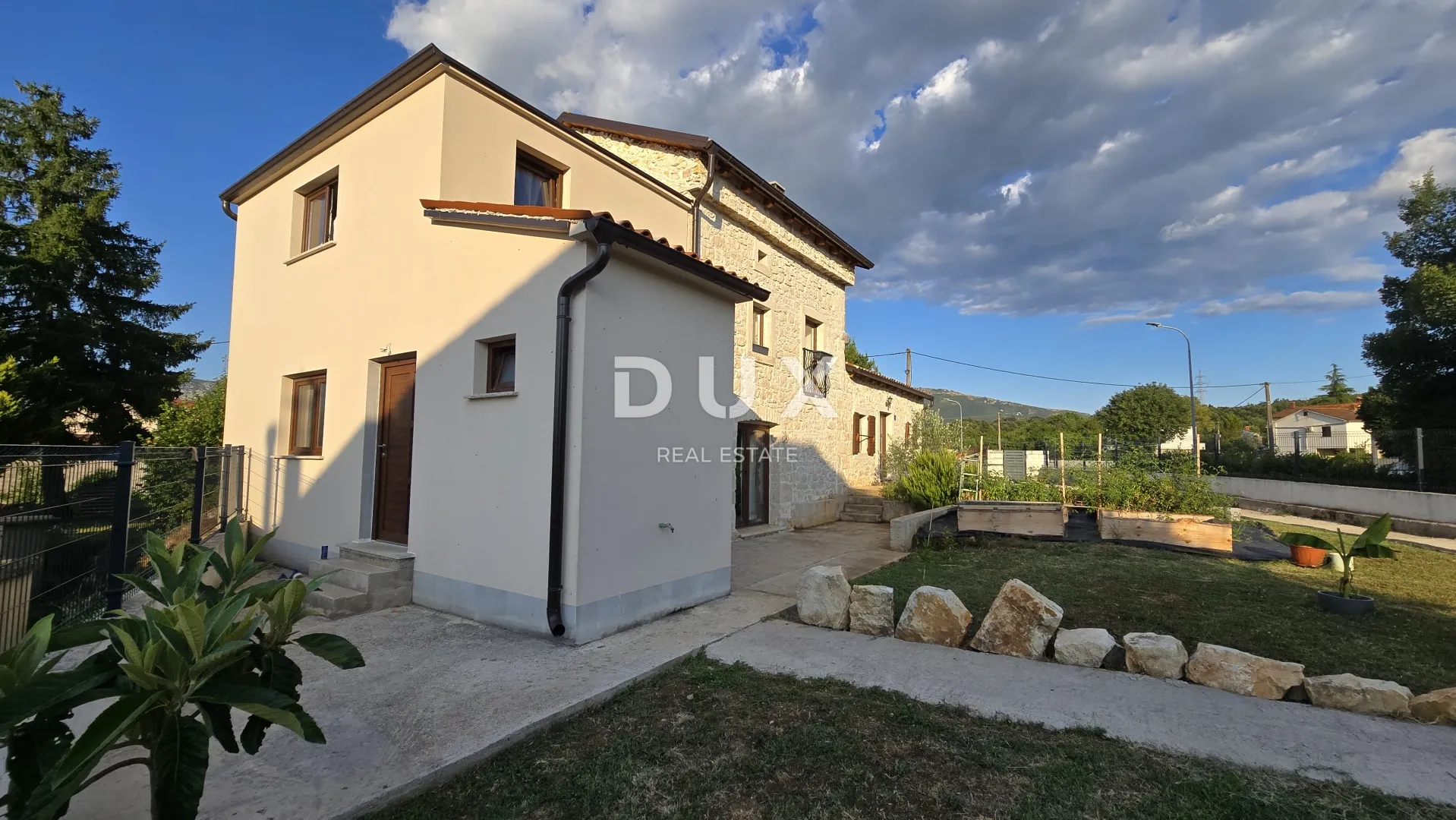 istra, labin - renovirana kamena kuća s dvije stambene jedinice - slika 6
