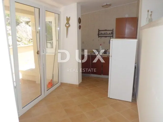 otok krk - ekskluzivna vila sa bazenom - slika 113