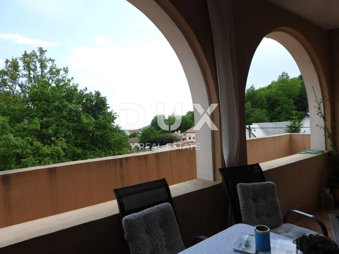 opatija, matulji- kuća s 4 stana 550m2 + okoliš 3740m2 - slika 16