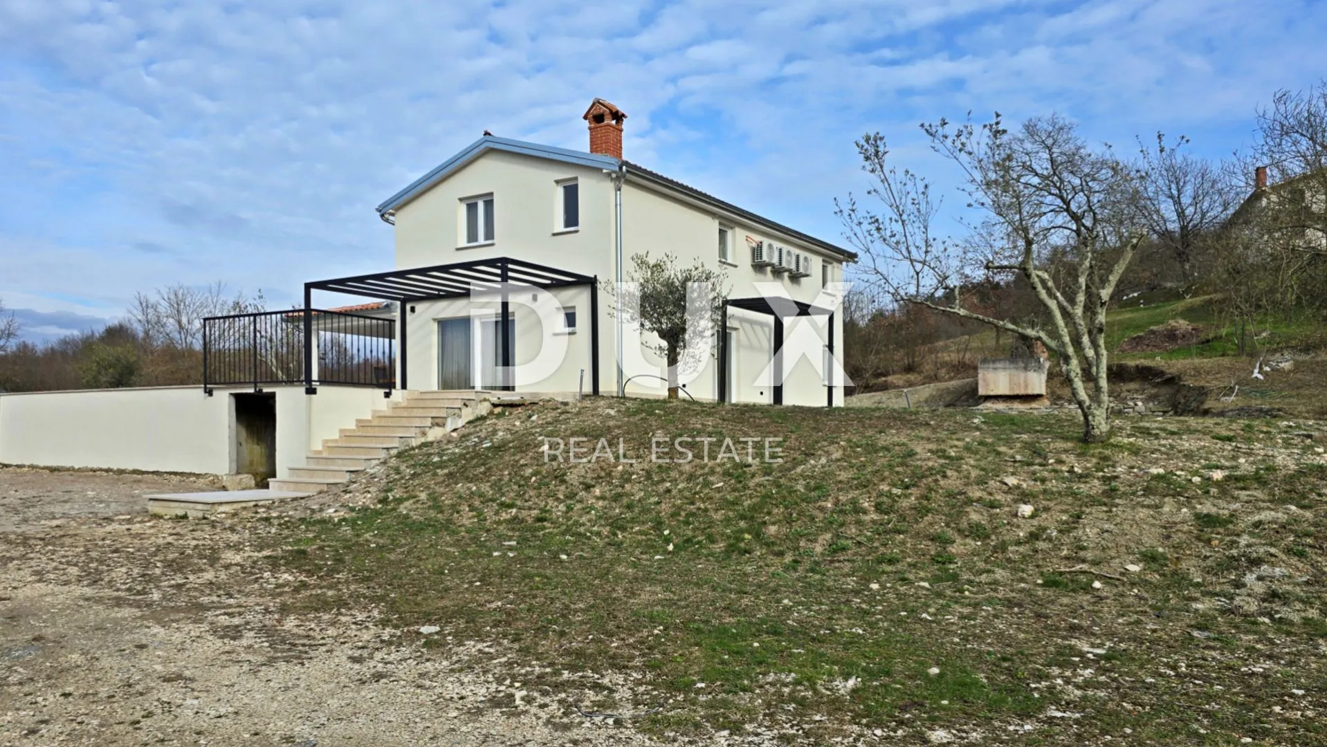 istra, cerovlje - kuća s bazenom - slika 9