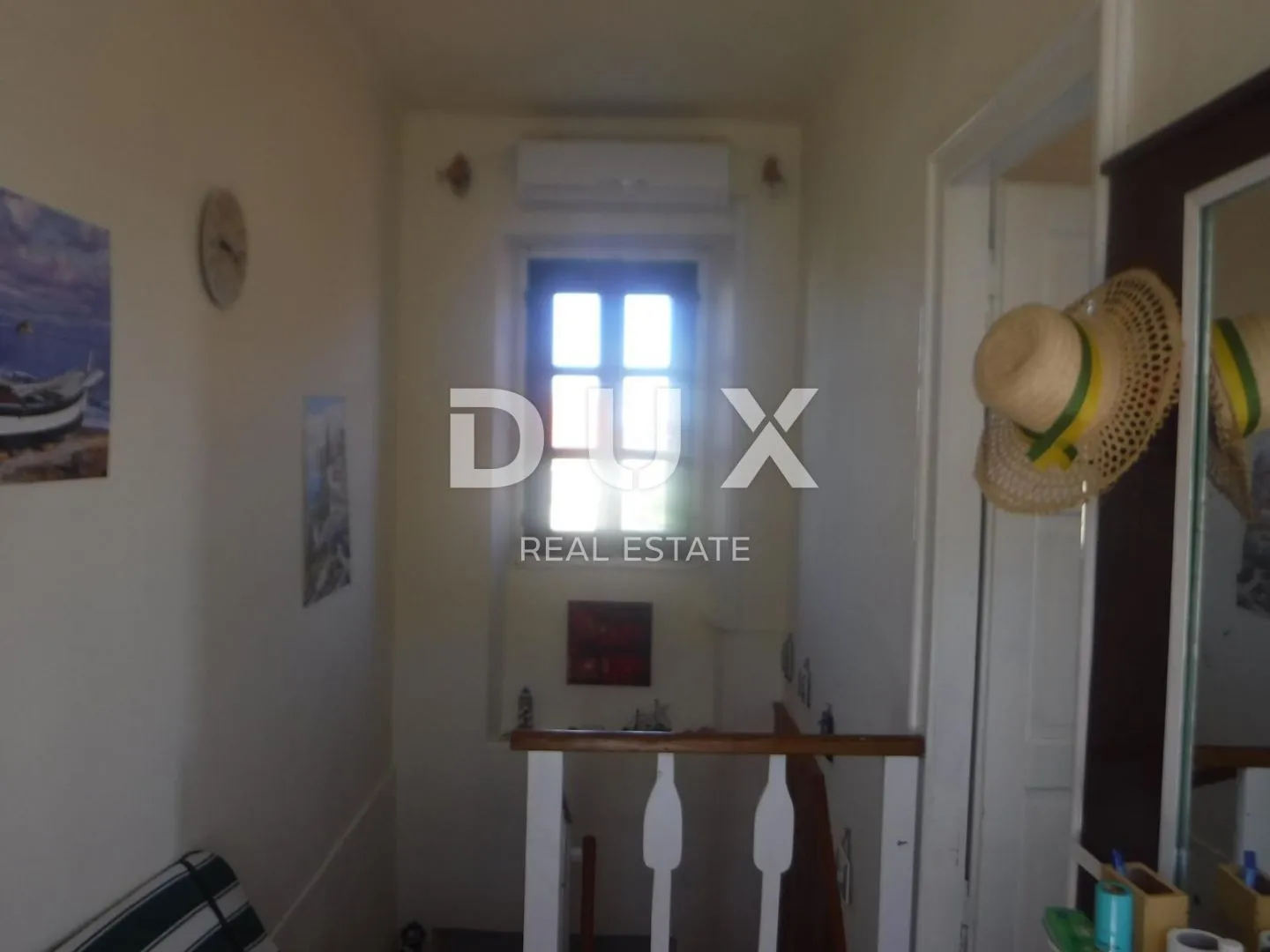 otok vrgada - lijepa samostojeća kuća blizu mora - slika 19