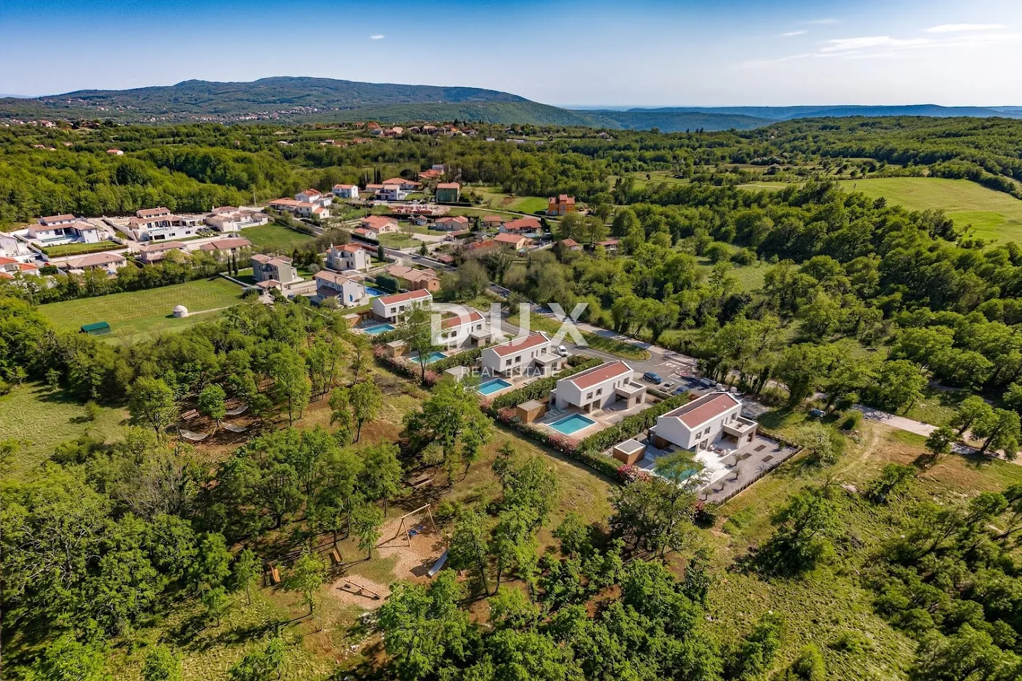 istra, labin - moderna novogradnja na prostranoj okućnici - slika 42