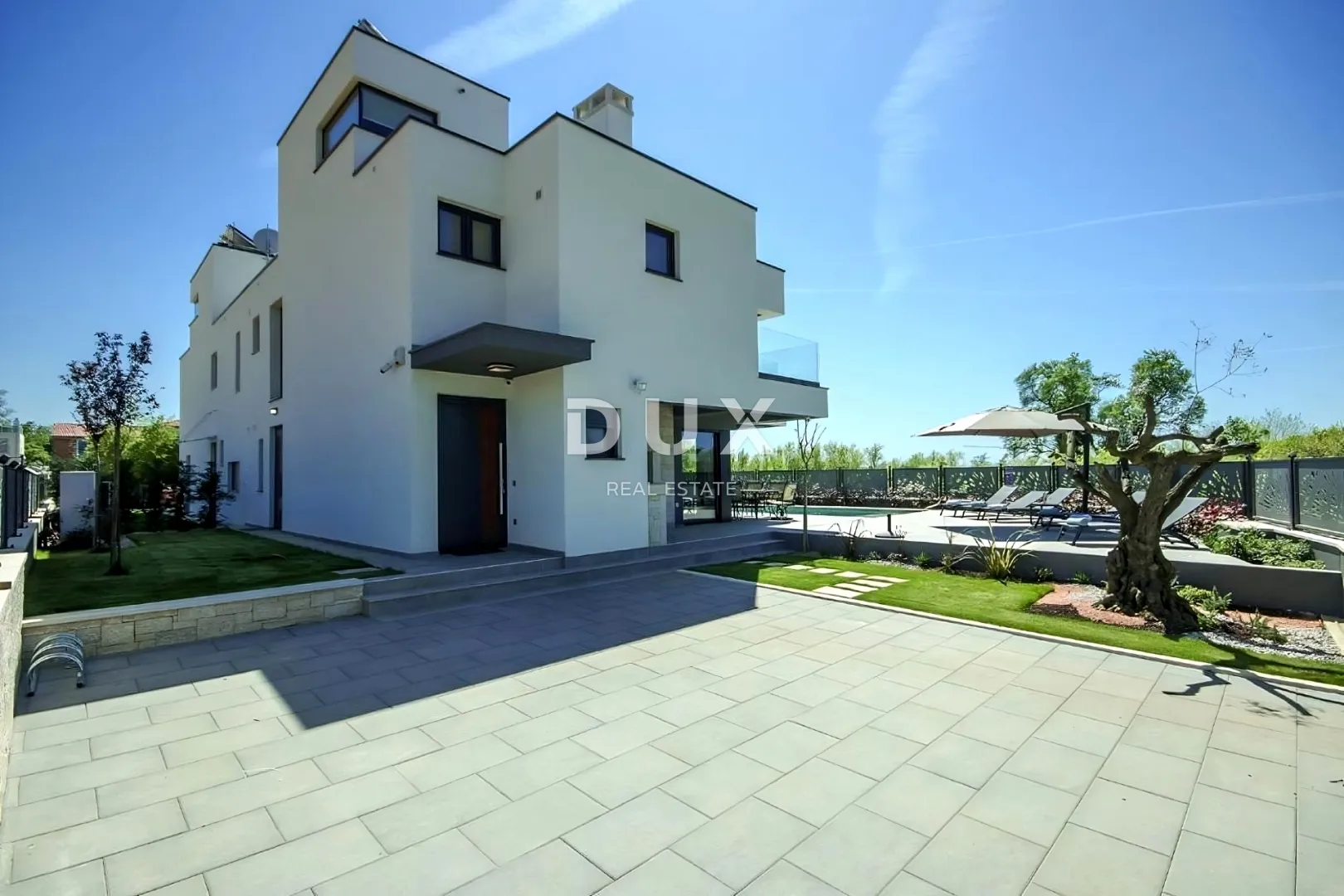 istra, poreč - moderna kuća s bazenom u blizini mora - slika 9