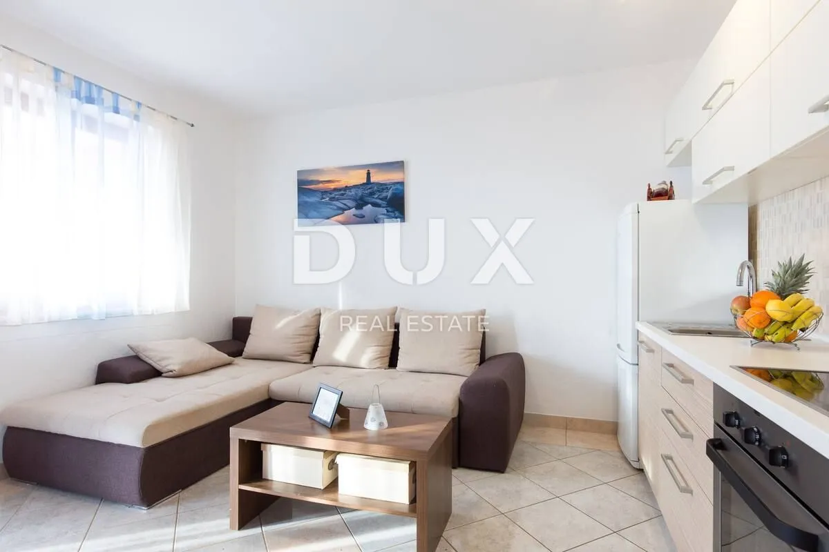 novi vinodolski, klenovica - kuća s apartmanima i pogledom na more - slika 6