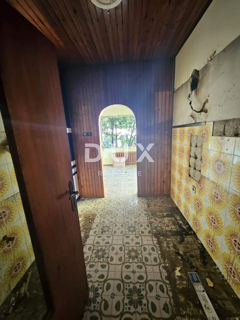 opatija, centar- samostojeća kuća 250m2 s panoramskim pogledom na more + okoliš 740m2 - slika 8