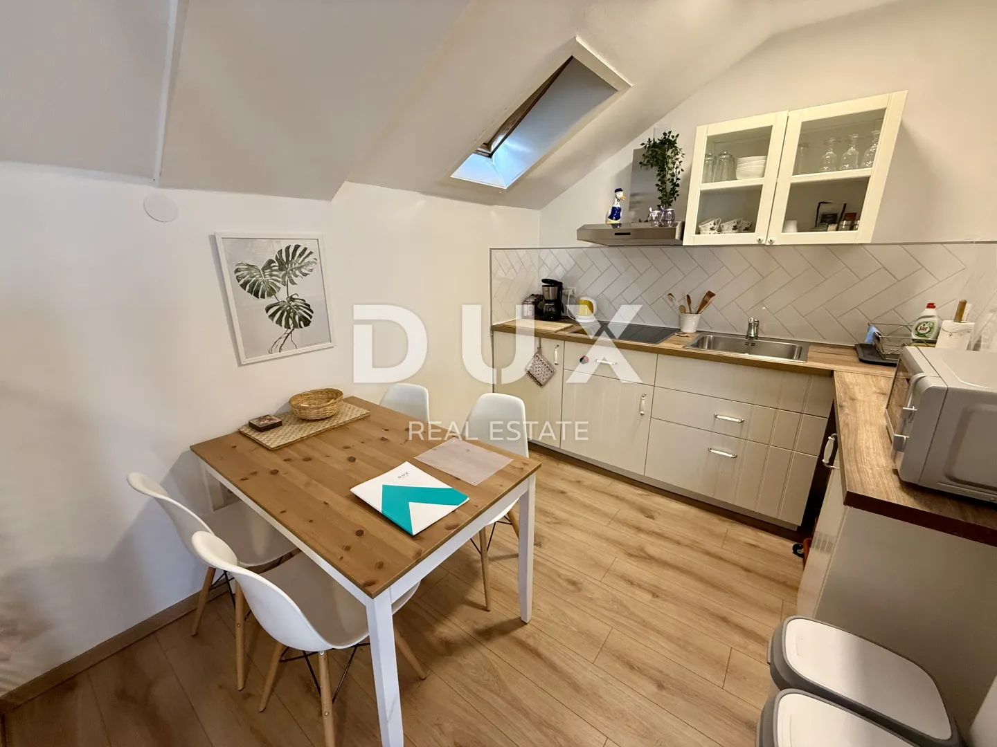 zagreb, centar - dvoetažni stan s tri apartmana i odličnim prihodima! - slika 29