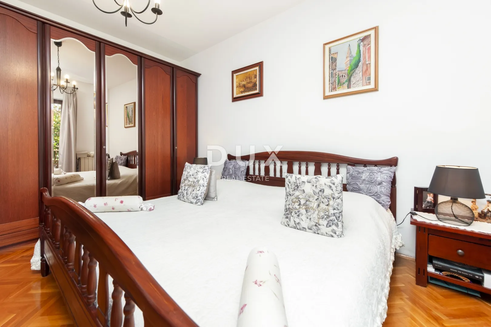 istra, rovinj, dvojna obiteljska kuća, 375 m2, s 4 stana - slika 12