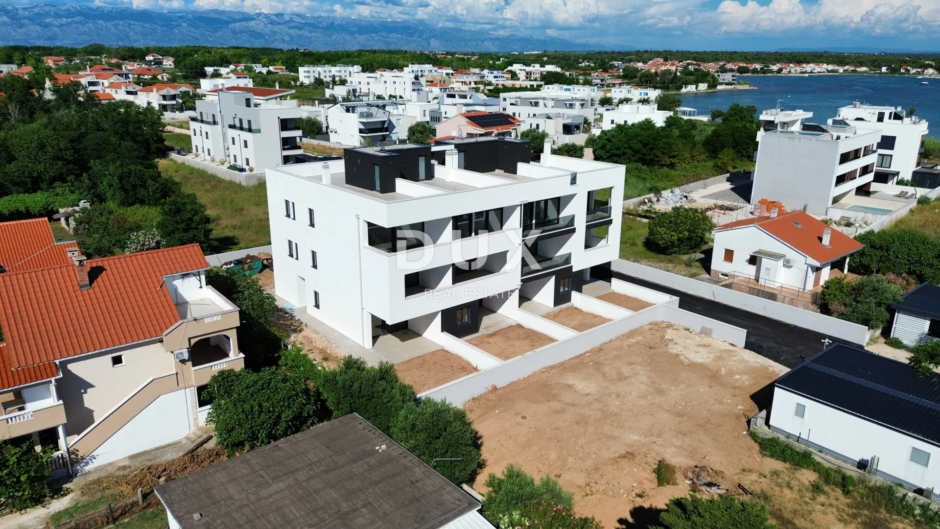 zadar, privlaka - luksuzan stan 120 metara od mora s očaravajućim pogledom na more! s5 - slika 3
