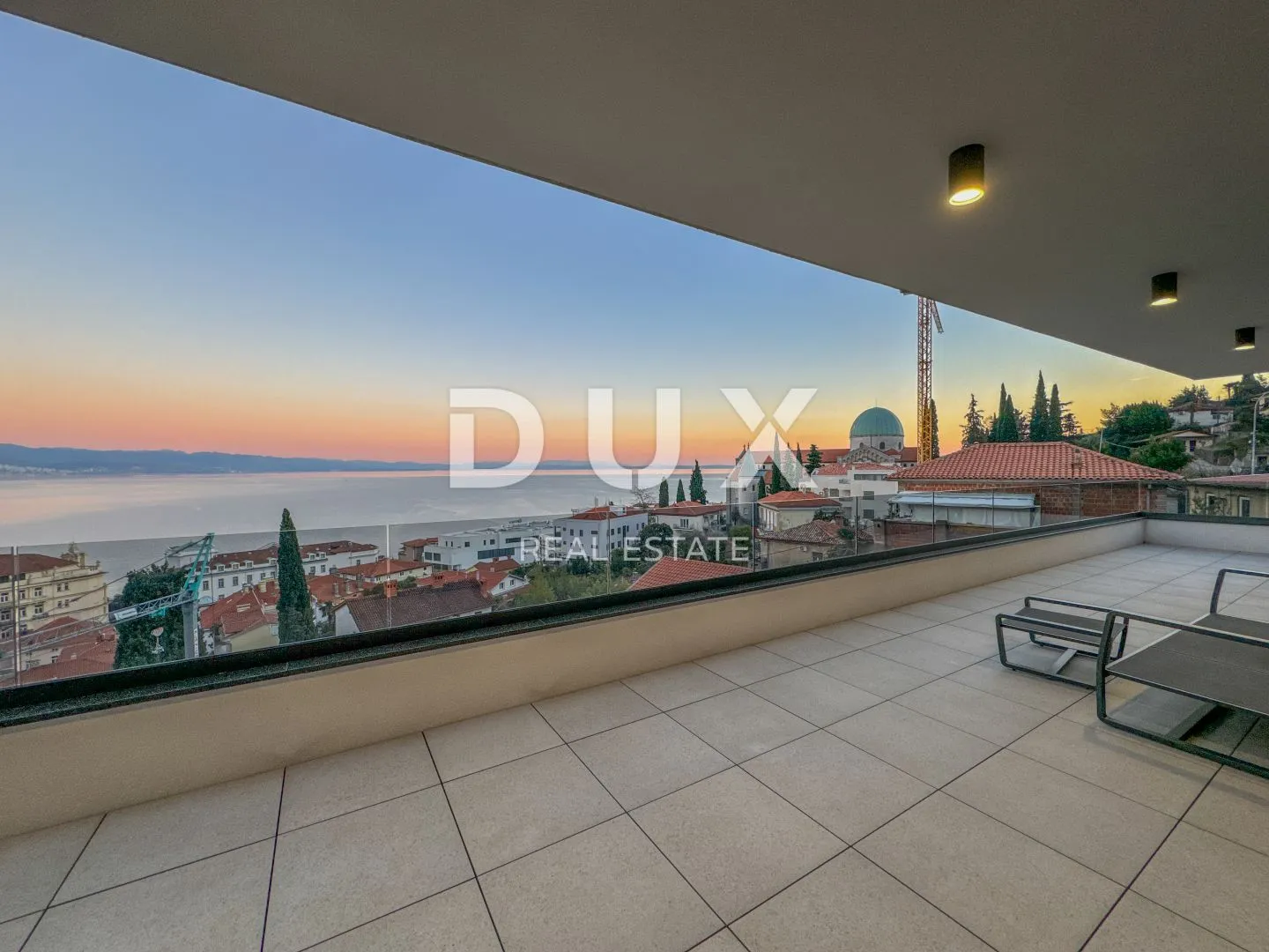 opatija, centar - ekskluzivni penthouse s pogledom, bazenom i garažom - slika 2