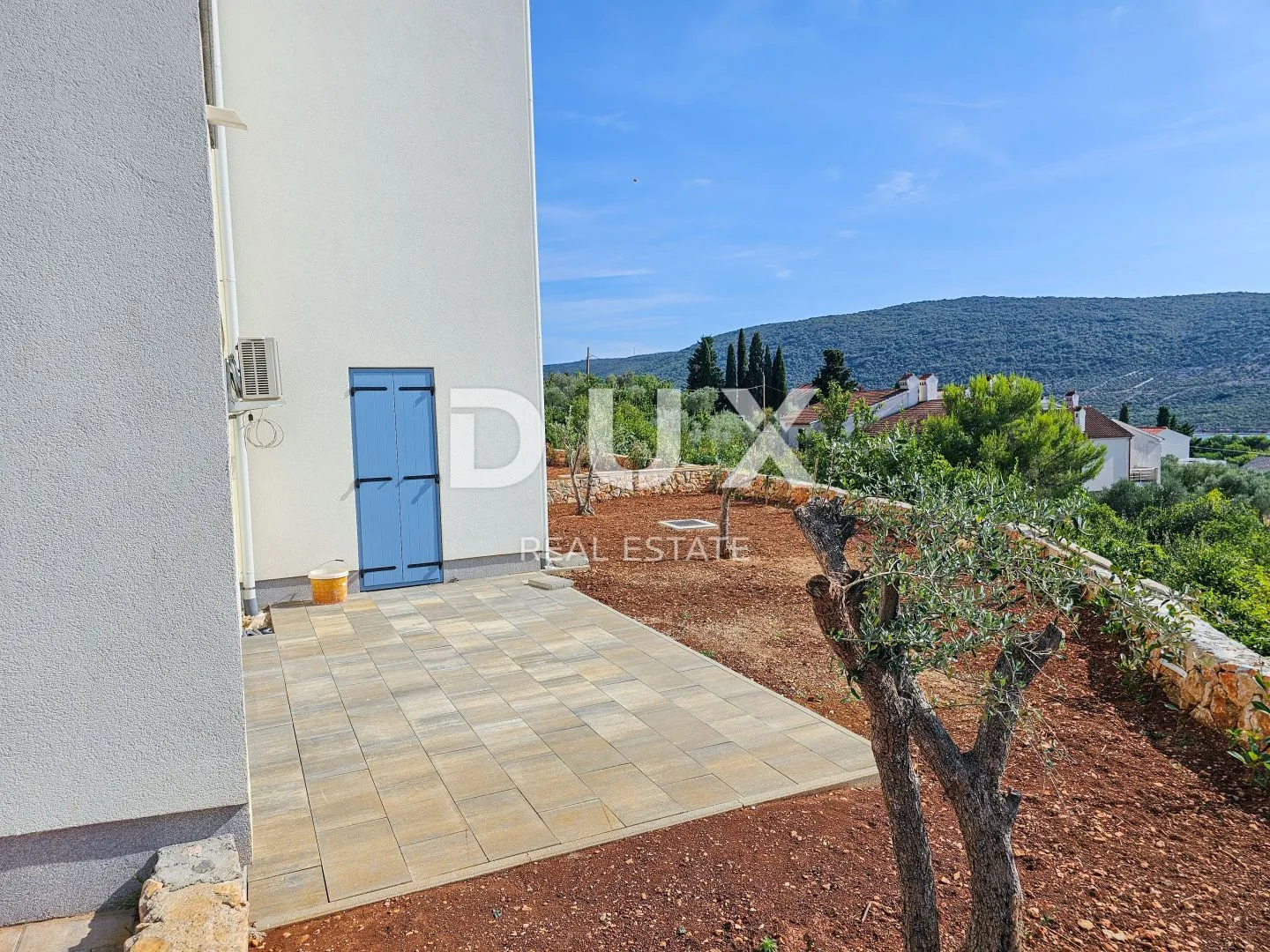 otok cres, cres - stan s vrtom, parkingom i pogledom na more - slika 12