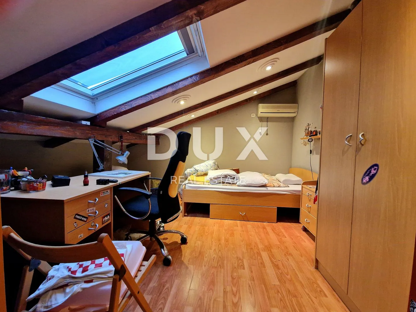 rijeka, srdoči - dvoetažni 4s+db, 145m2 - slika 12