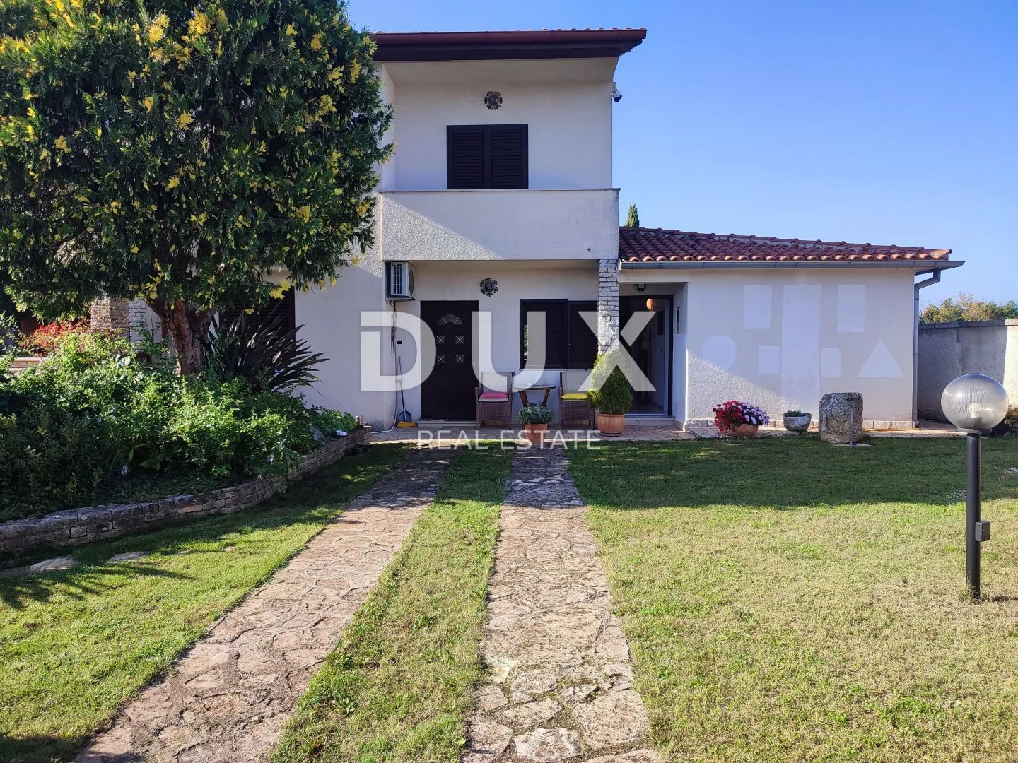 istra, pula, veli vrh - impozantna obiteljska vila nadomak grada - slika 93